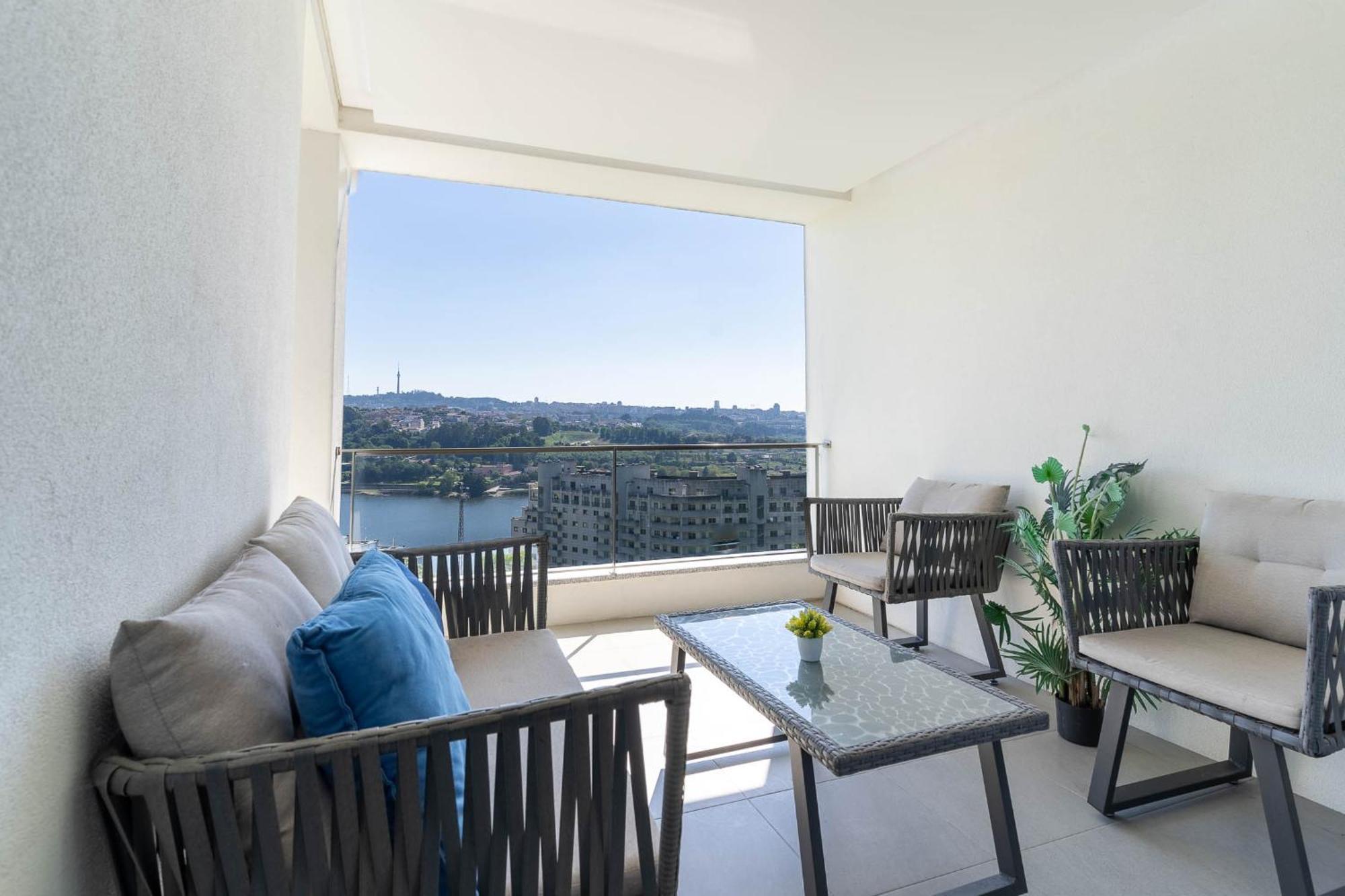 Porto & Douro Vista Apartments By Inviting Valbom  Exterior photo