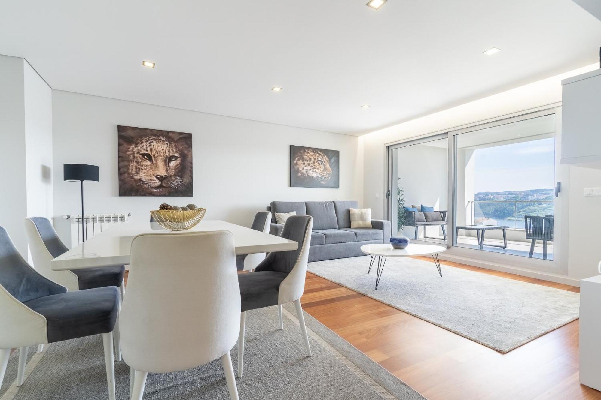 Porto & Douro Vista Apartments By Inviting Valbom  Exterior photo