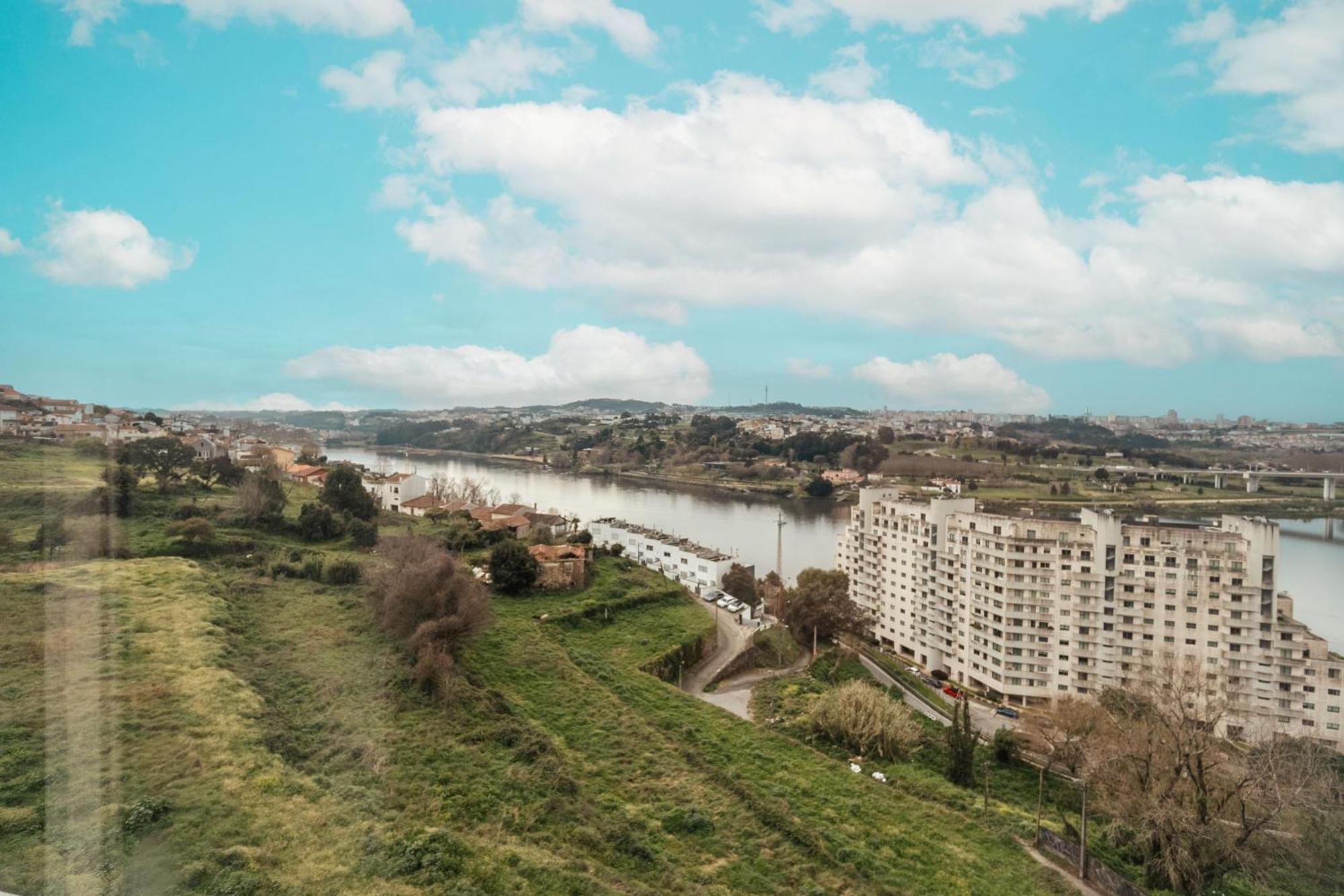 Porto & Douro Vista Apartments By Inviting Valbom  Exterior photo